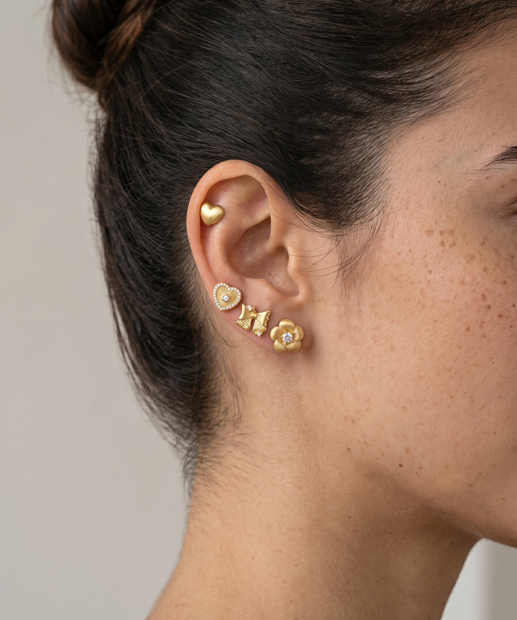 18K Gold Plated Textured Heart Stud Earrings detail view