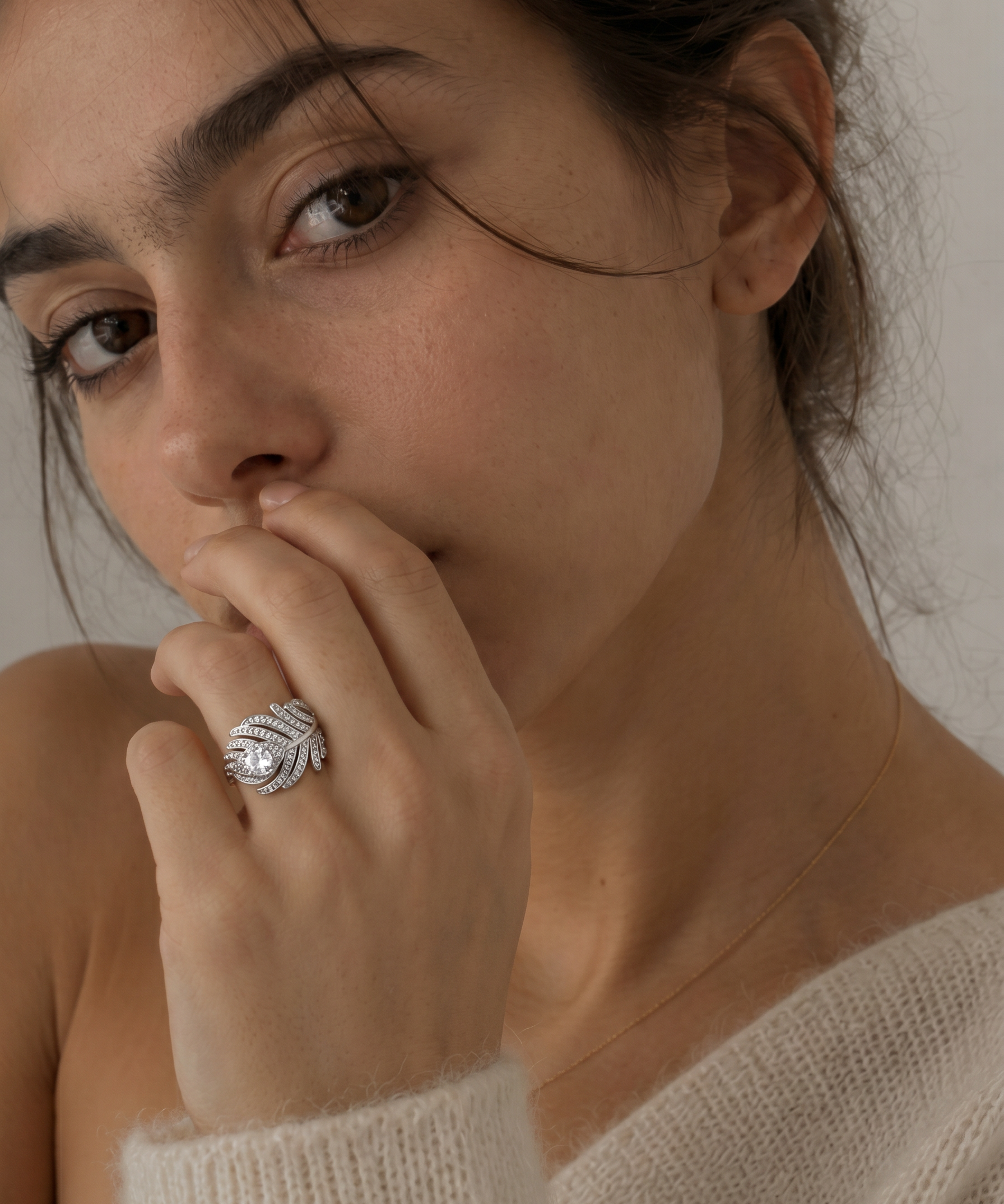 Silver Plated Cubic Zirconia Feather Ring detail view