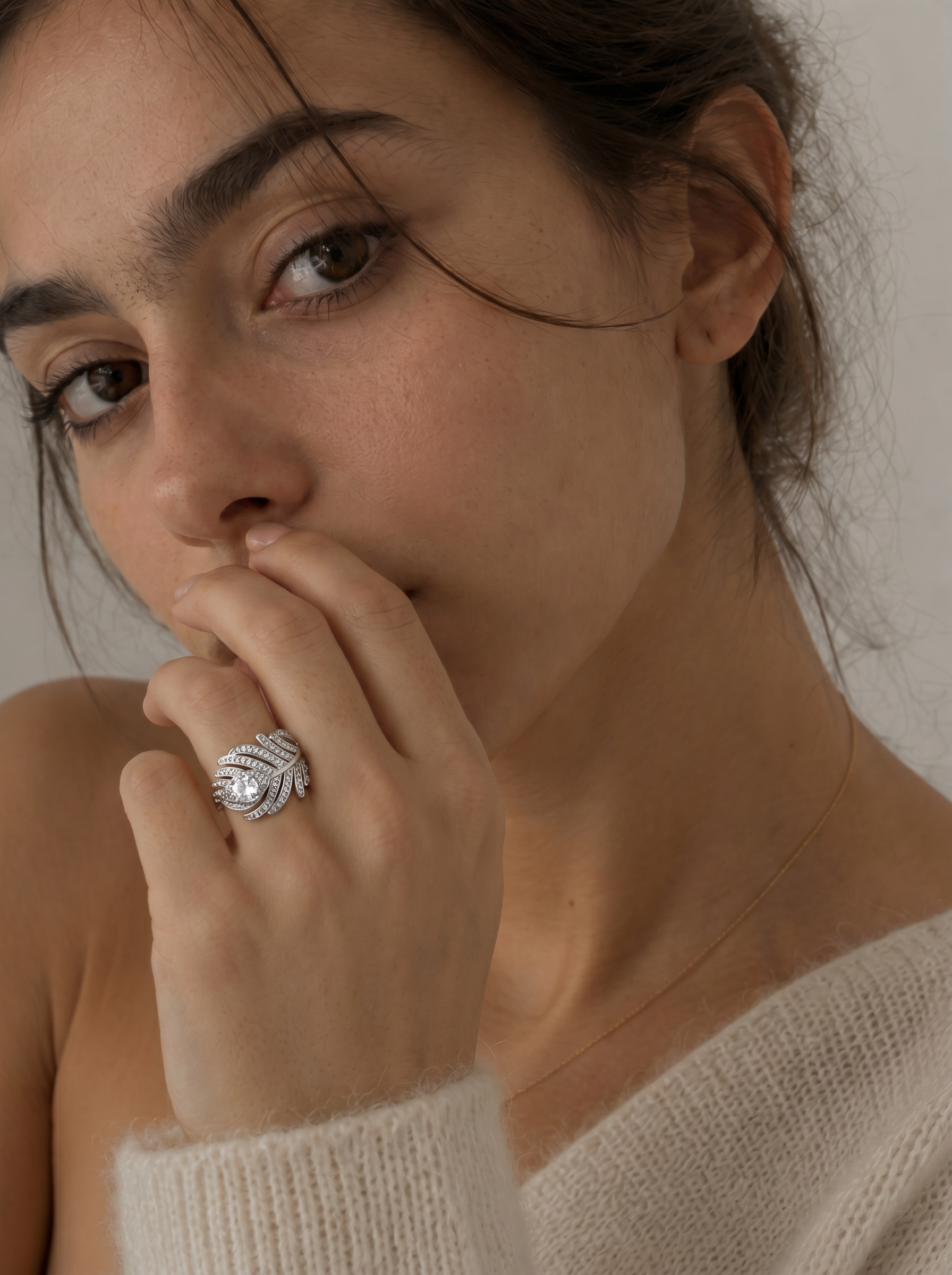 Silver Plated Cubic Zirconia Feather Ring detail view